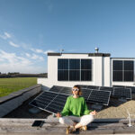 Zonnepanelen installateur RESCERT installateur gescertificeerd zonne-energie thuisbatterijen batterij solar batterij zonnepanelen installeren zonnepanelen plaatsen