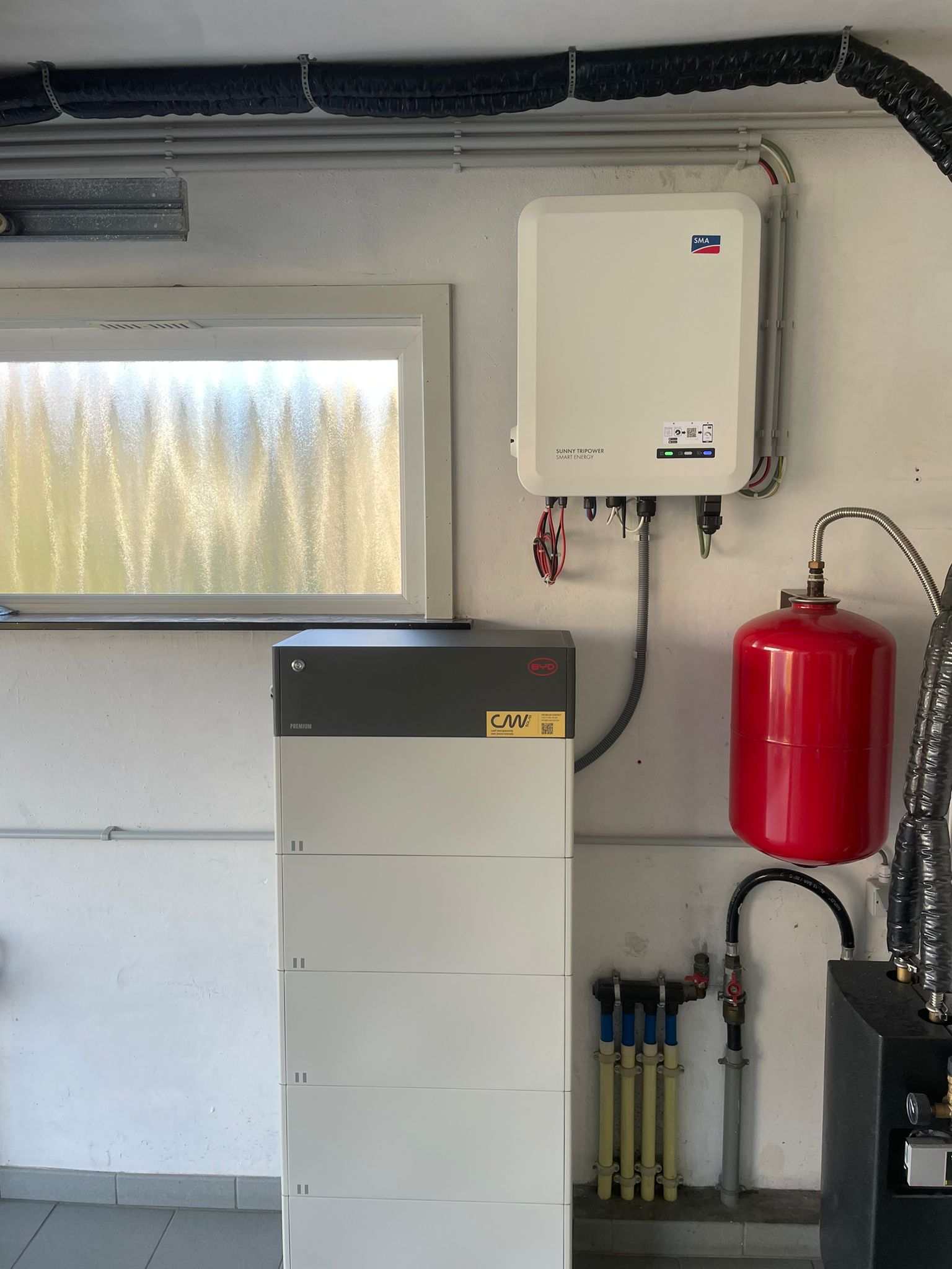 batterij en omvormer piekmomenten sla je energie op met een batterij versnel de terugverdientijd van een batterij cw solar