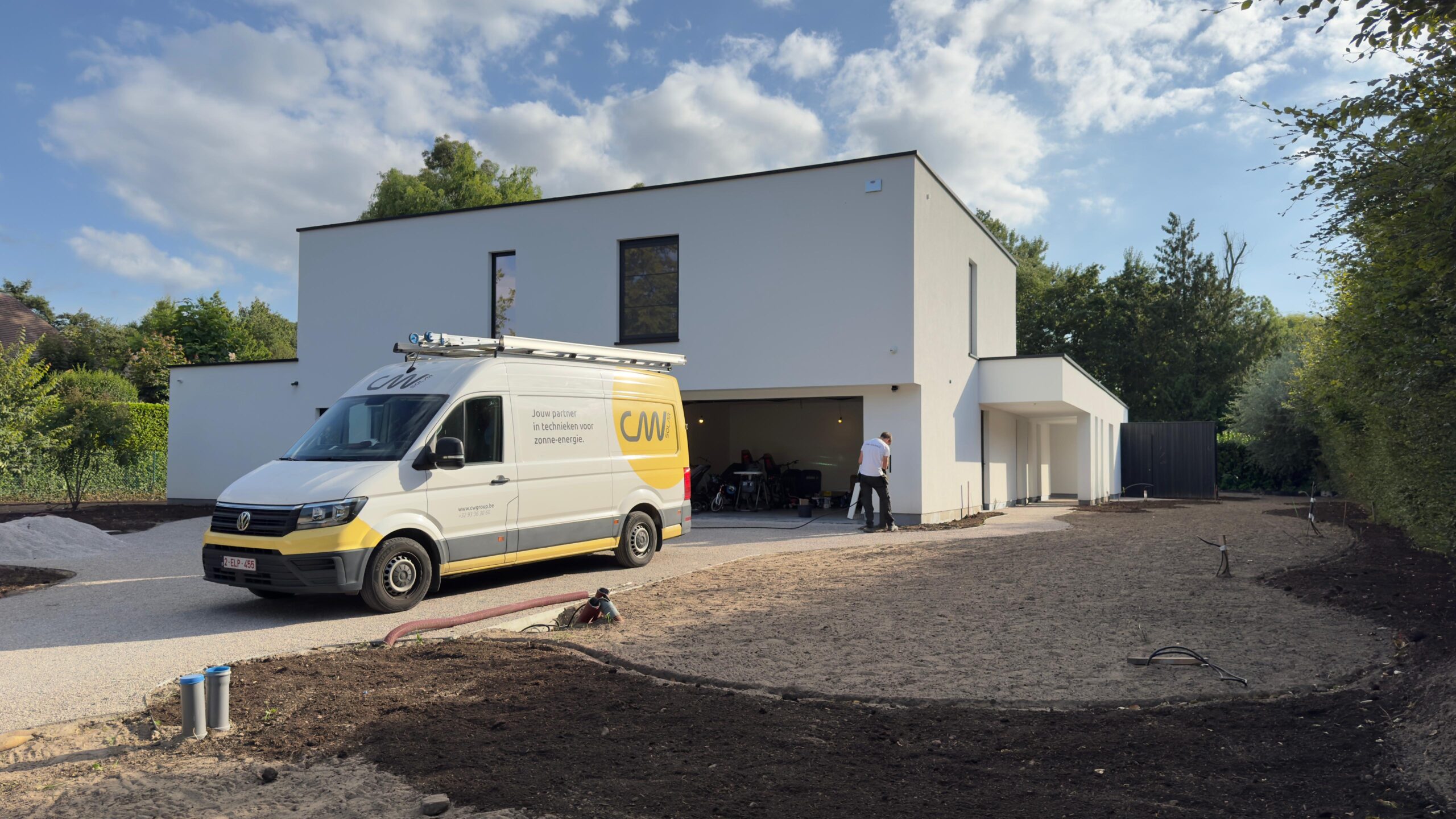 Thuisbatterij energieopslag omvormer zonnepanelen cw solar installateur thuisbatterij